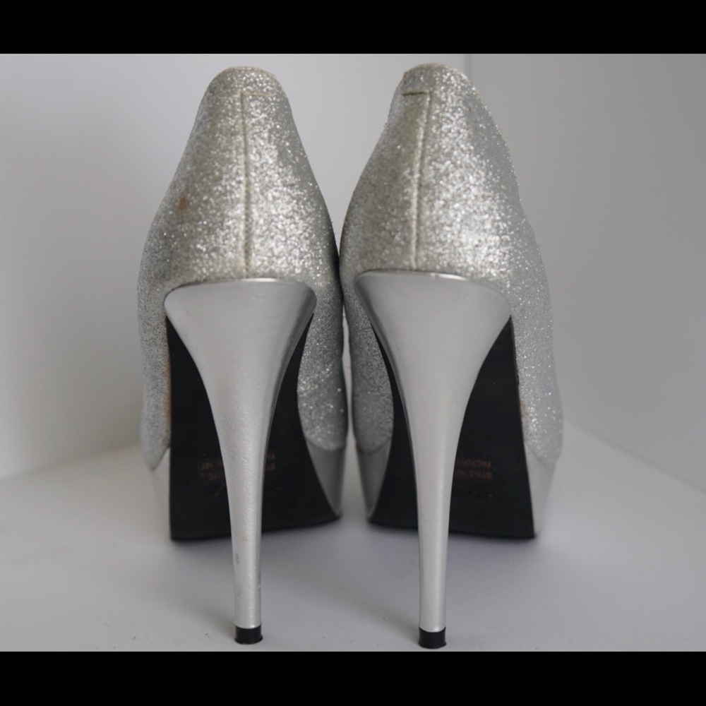 Silver Glitter Platform heels - Picture 3 of 3